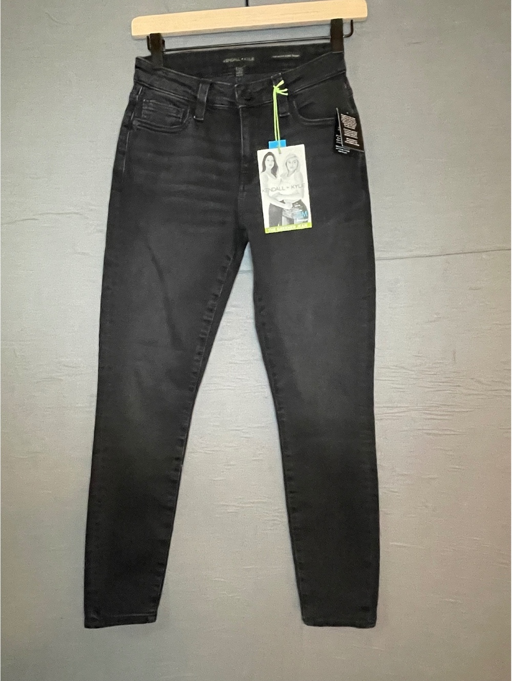 NWT Kendall + Kylie Ultra Babe Skinny Jeans Black Size 1/25 Denim Pants